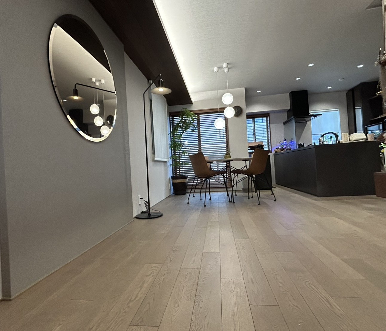 ソファを置く前の部屋写真